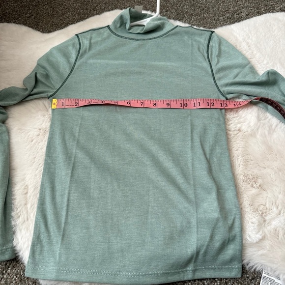 Madewell semi sheer mockneck tee size Xs - Picture 3 of 4